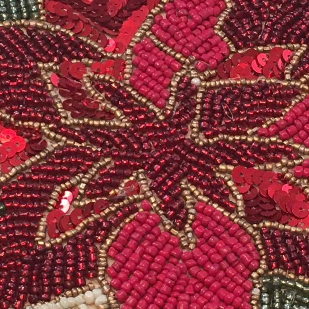 Cynthia Rowley Christmas Beaded Pinecone Poinsettia Table Runner Centerpiece